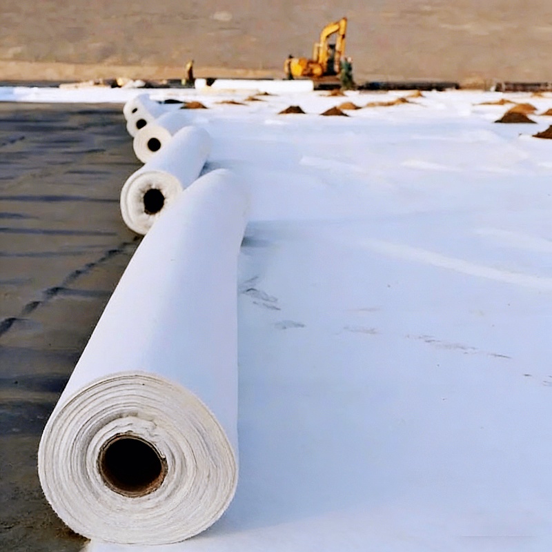 Коротковолокнистый иглопробивной геотекстиль из полиэфира для сохранения влаги, теплоизоляции (3)